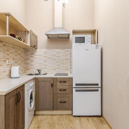 Apartment On Stavropihiiska Street 1 Lviv Bagian luar foto