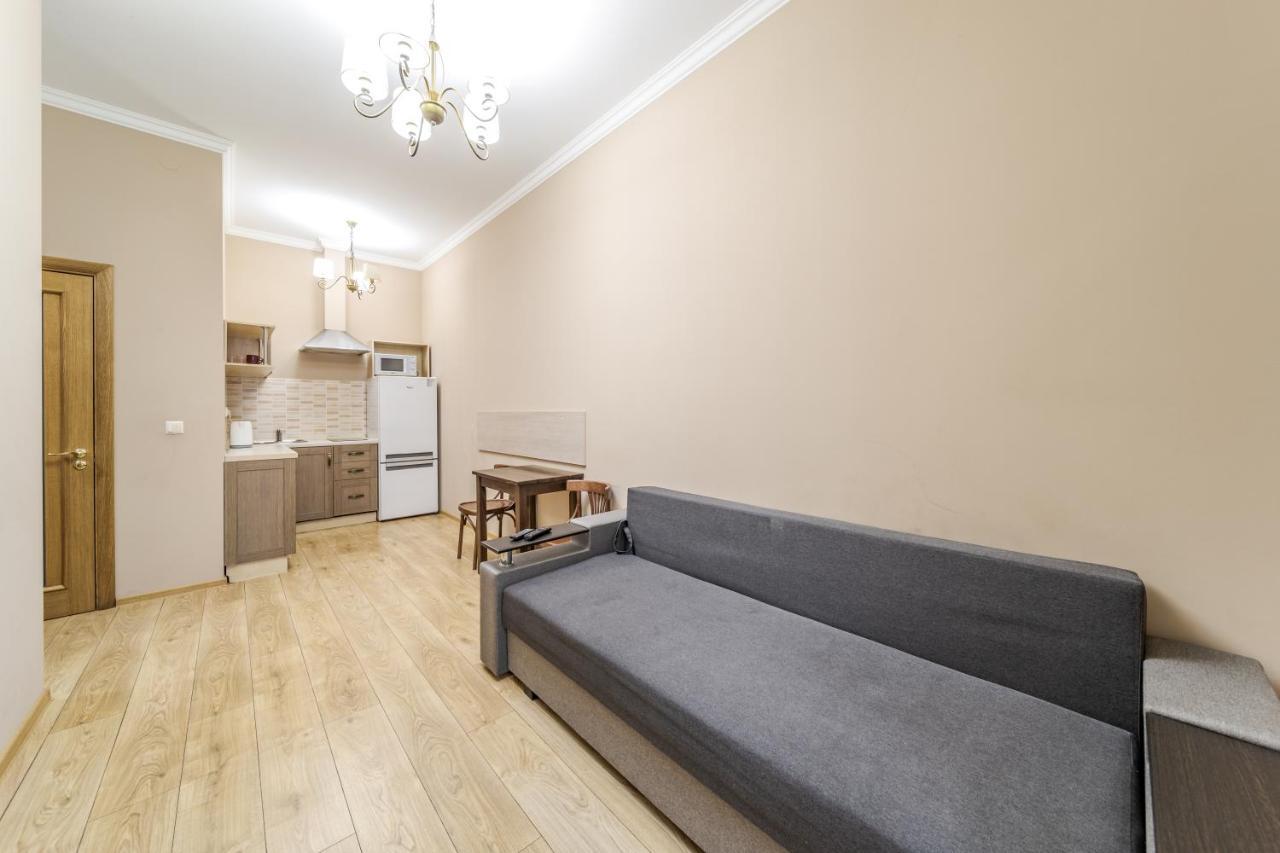 Apartment On Stavropihiiska Street 1 Lviv Bagian luar foto