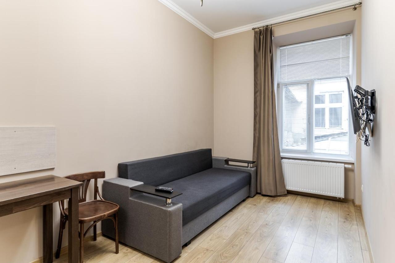Apartment On Stavropihiiska Street 1 Lviv Bagian luar foto
